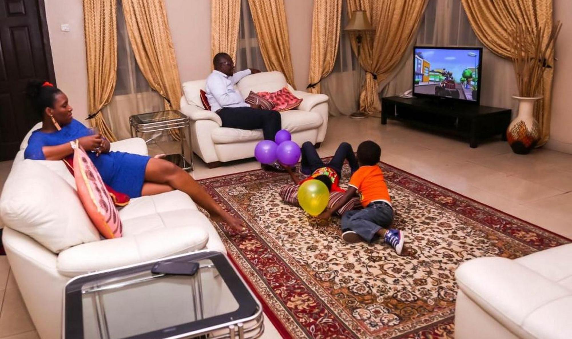Room In Lodge - Apartment Royale Hotel-3 Bd Apartment Ikeja Exterior foto